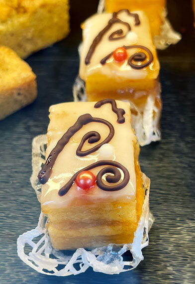 Gebäckstück mit Passerine Logo